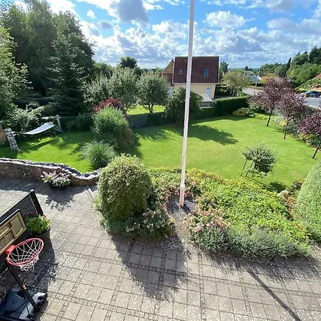 Large Modern Family - “arnely” Alloggio in famiglia Tommerup