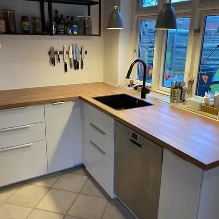 Large Modern Family - “arnely” Проживание в семье *