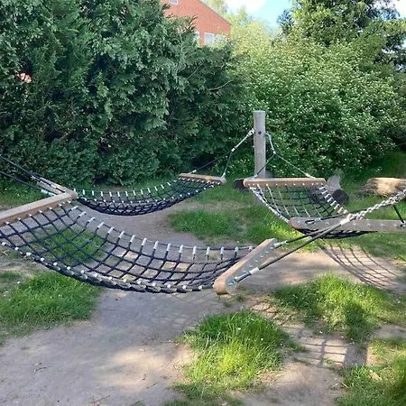 Проживание в семье Large Modern Family - “arnely” *