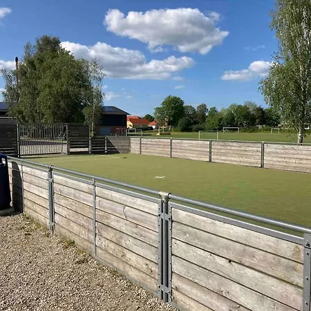 Проживание в семье Large Modern Family - “arnely” *